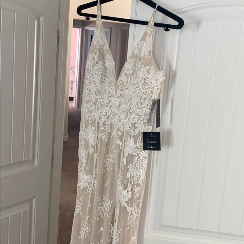 Wedding dress